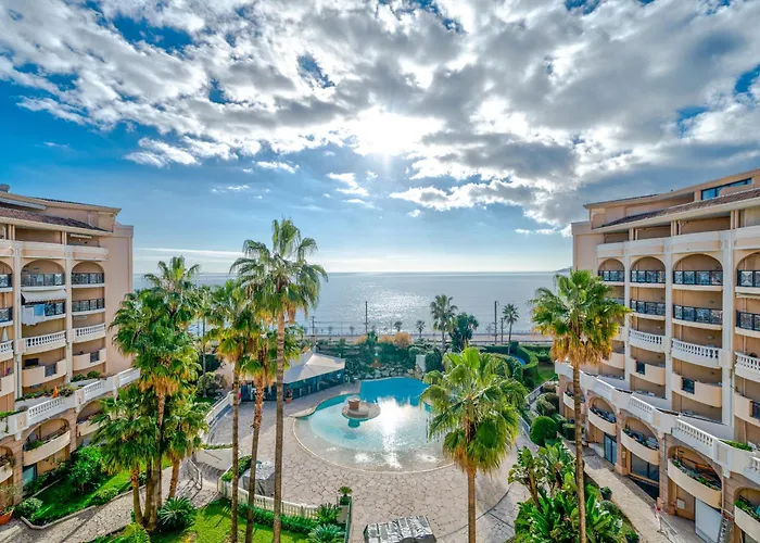 La Palme D'azur - * Cannes